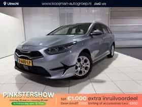 Kia Ceed Sportswagon (2023) thumbnail 1
