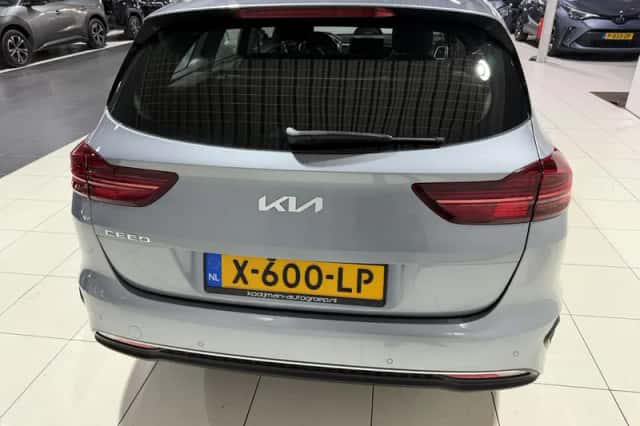 Kia Ceed Sportswagon (2023) thumbnail 6