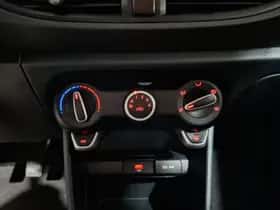Kia Picanto (2021) thumbnail 12