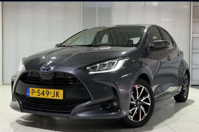 Toyota Yaris (2022) thumbnail 1