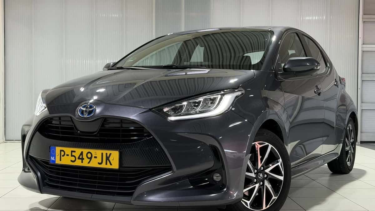 Toyota Yaris (2022) — foto 1