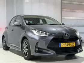 Toyota Yaris (2022) thumbnail 2