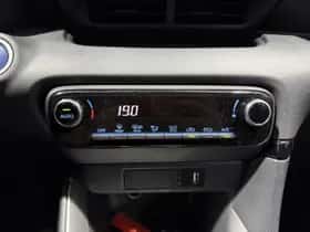 Toyota Yaris (2022) thumbnail 18
