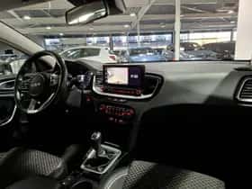 Kia Ceed Sportswagon (2022) thumbnail 24