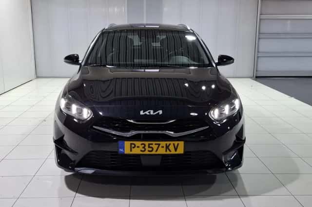 Kia Ceed Sportswagon (2022) thumbnail 4