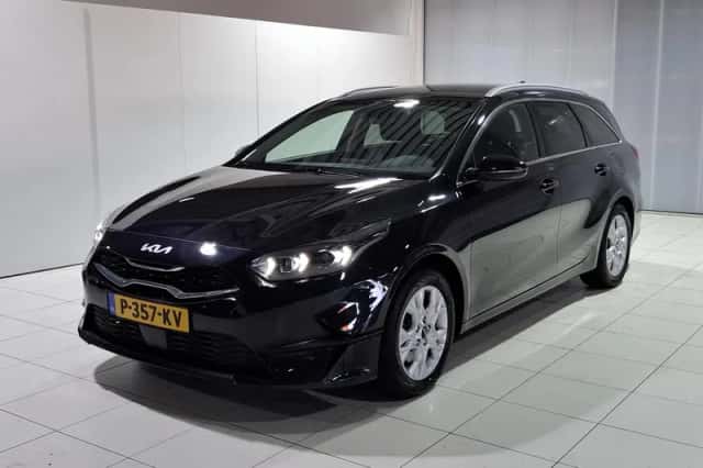 Kia Ceed Sportswagon (2022) thumbnail 5