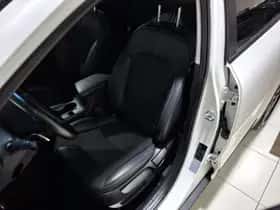 Kia Niro (2019) thumbnail 12