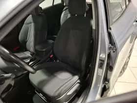 Kia Sportage (2022) thumbnail 24