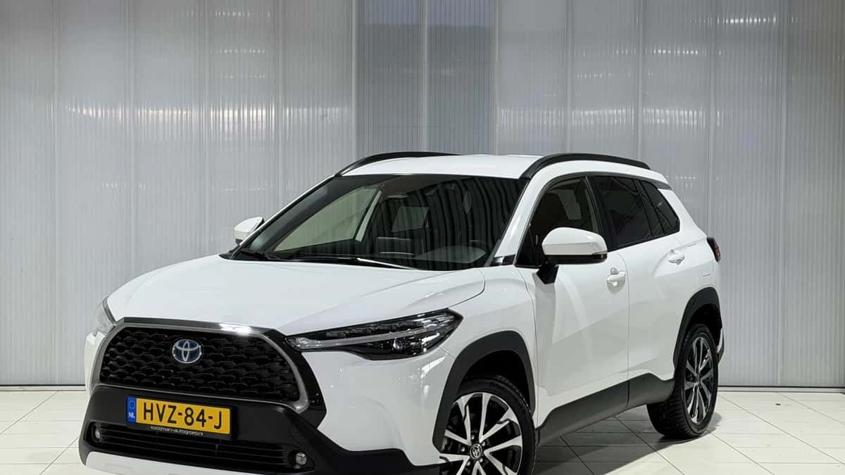 Toyota Corolla (2024) — foto 1