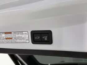 Toyota Corolla (2024) thumbnail 25
