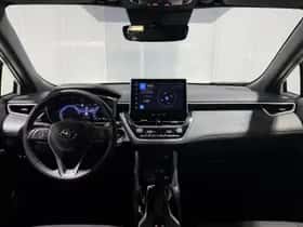 Toyota Corolla (2024) thumbnail 4