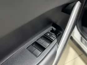 Toyota Corolla (2024) thumbnail 34