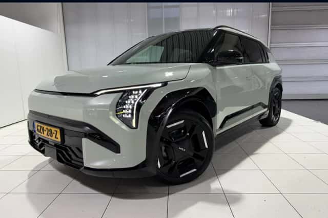 Kia EV3 (2025) thumbnail 1