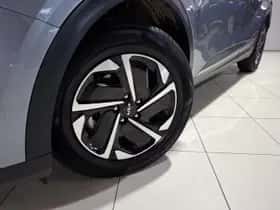 Kia Sportage (2025) thumbnail 2