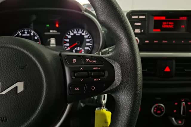 Kia Picanto (2022) thumbnail 12
