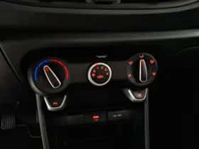 Kia Picanto (2022) thumbnail 16