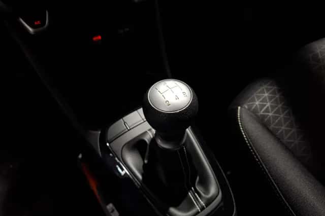 Kia Picanto (2022) thumbnail 17