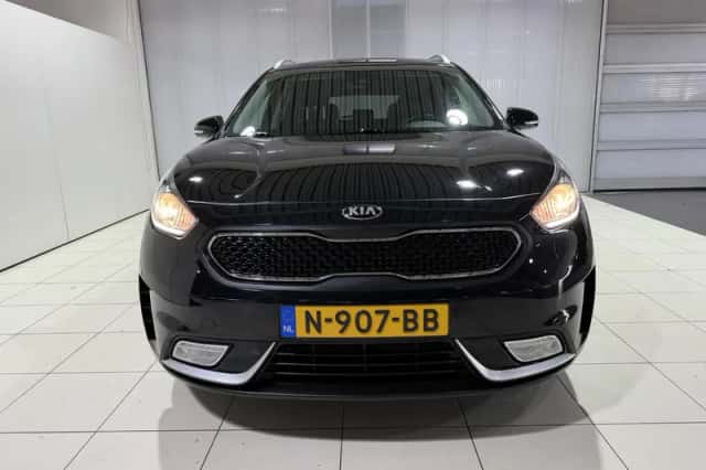 Kia Niro (2019) thumbnail 2