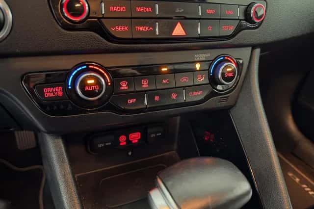 Kia Niro (2019) thumbnail 19