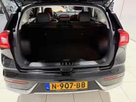 Kia Niro (2019) thumbnail 24
