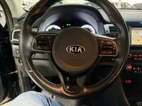 Kia Niro (2019) thumbnail 10