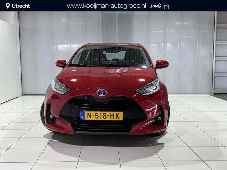 Toyota Yaris (2021) — foto 1