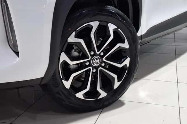 Toyota Yaris Cross (2026) thumbnail 6