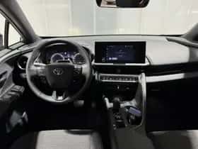 Toyota C-HR (2026) thumbnail 8