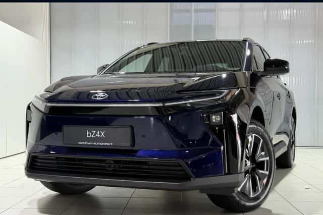Toyota bZ4X (2026) thumbnail 1