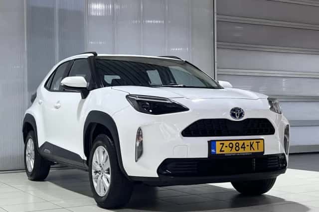 Toyota Yaris Cross (2024) thumbnail 4