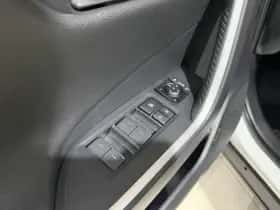Toyota RAV4 (2025) thumbnail 34