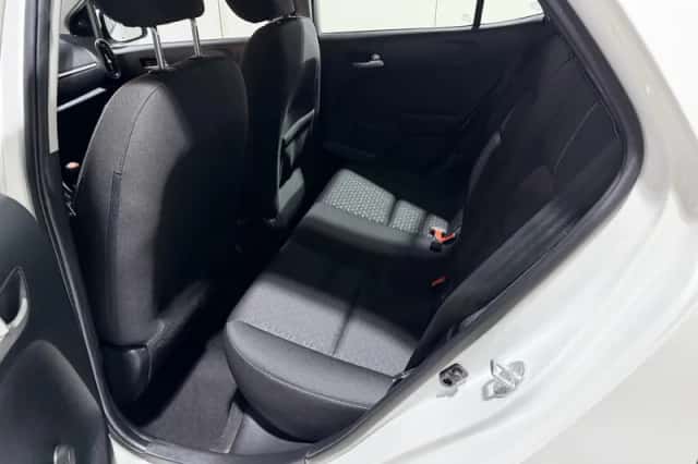 Kia Picanto (2021) thumbnail 17