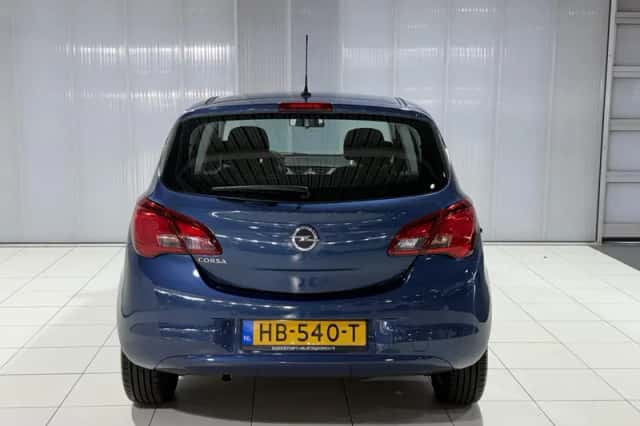 Opel Corsa (2015) thumbnail 15