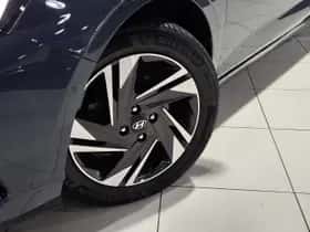 Hyundai i20 (2021) thumbnail 2
