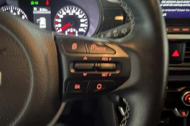 Kia Picanto (2022) thumbnail 12