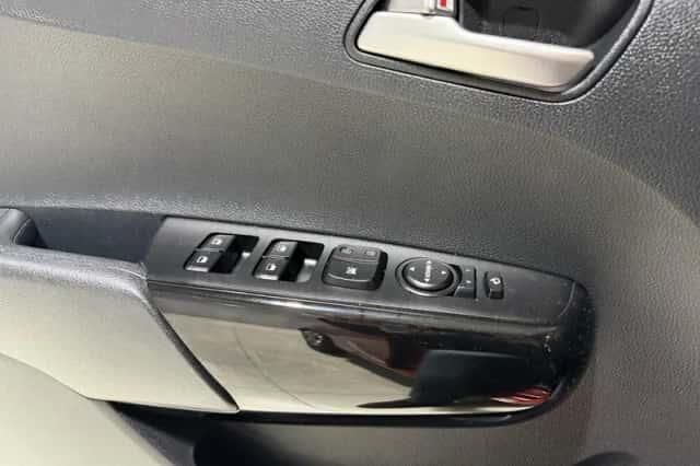Kia Picanto (2022) thumbnail 13