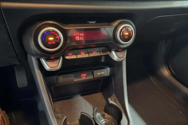 Kia Picanto (2022) thumbnail 20