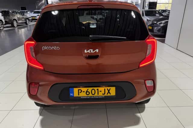 Kia Picanto (2022) thumbnail 25