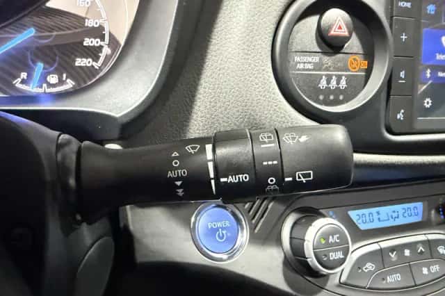 Toyota Yaris (2019) thumbnail 12