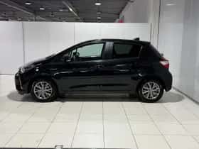 Toyota Yaris (2019) thumbnail 17