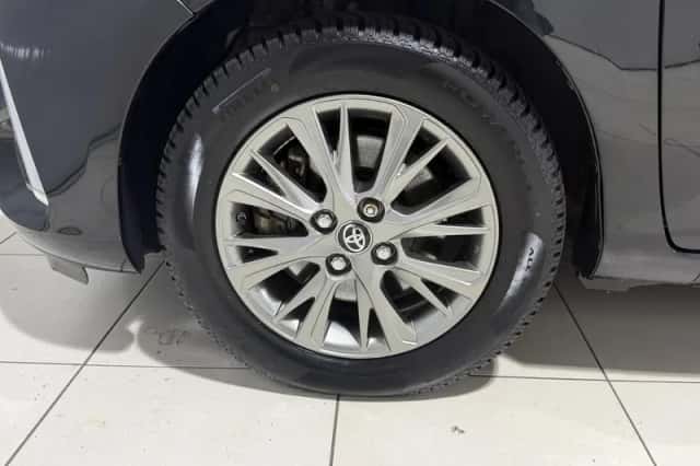Toyota Yaris (2019) thumbnail 23
