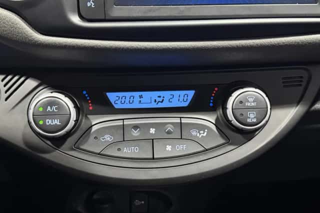 Toyota Yaris (2019) thumbnail 25