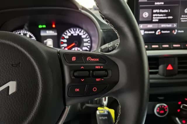 Kia Picanto (2023) thumbnail 13
