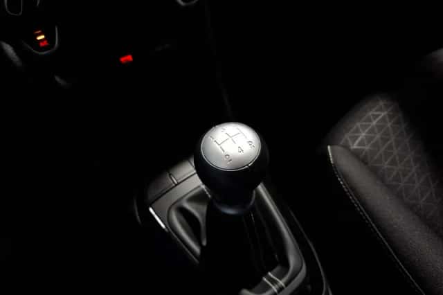 Kia Picanto (2023) thumbnail 18