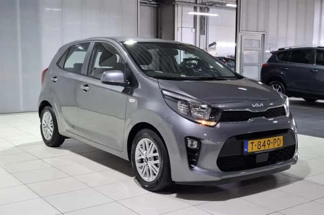 Kia Picanto (2023) thumbnail 3