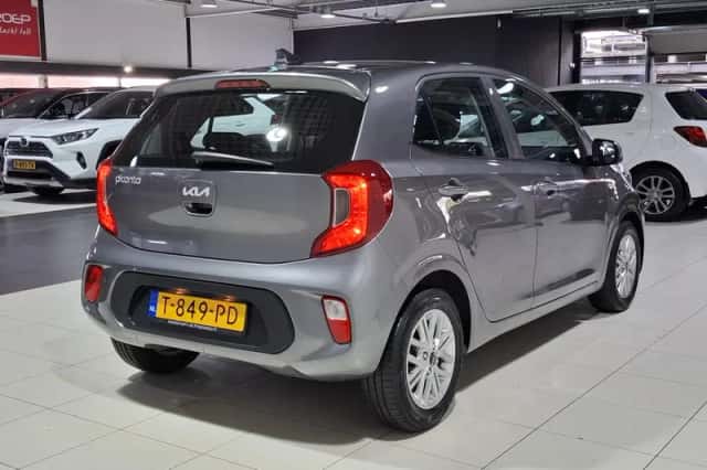 Kia Picanto (2023) thumbnail 8