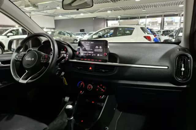 Kia Picanto (2023) thumbnail 10