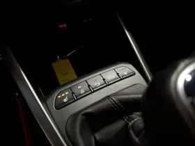 Kia Rio (2023) thumbnail 21