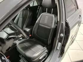 Kia Rio (2023) thumbnail 23