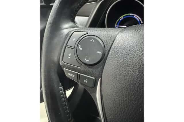 Toyota Auris (2017) thumbnail 14